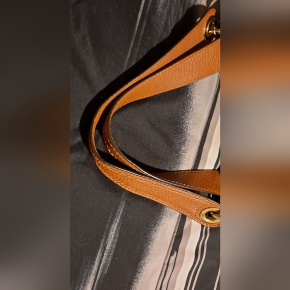 MICHAEL KORS PEBBLE LEATHER LUDLOW SHOULDER BAG - Picture 6 of 7